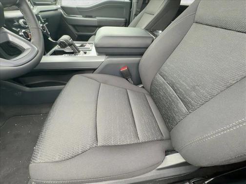 Agate Black Metallic 2026 Ford F-150 XLT