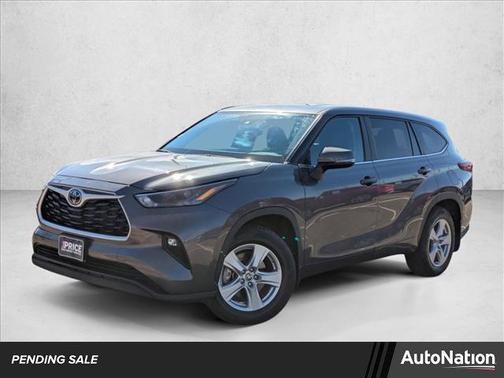2023 Toyota Highlander LE