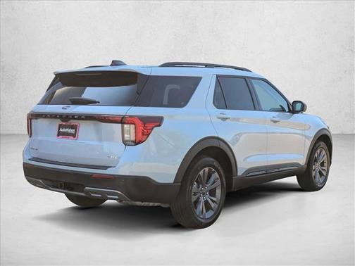 Space White Metallic 2026 Ford Explorer Active