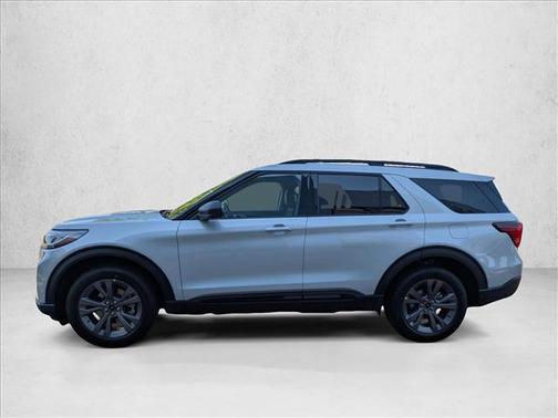 Space White Metallic 2026 Ford Explorer Active