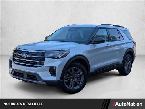 Space White Metallic 2026 Ford Explorer Active