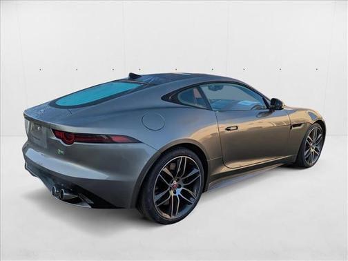 2018 Jaguar F-TYPE R