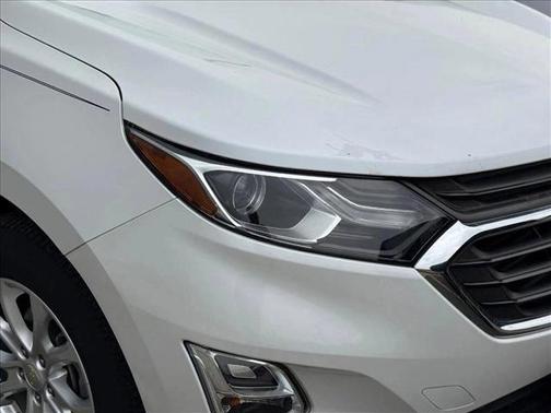 Iridescent Pearl Tricoat 2019 Chevrolet Equinox 1LT