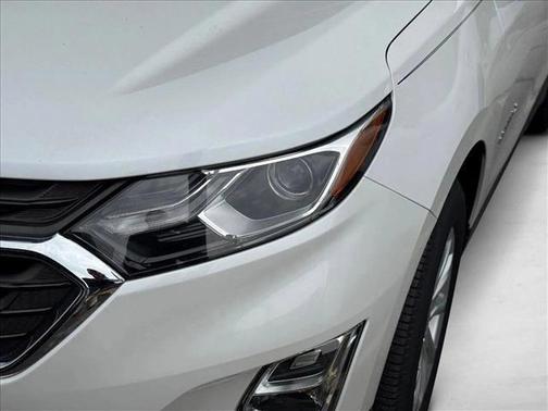 Iridescent Pearl Tricoat 2019 Chevrolet Equinox 1LT
