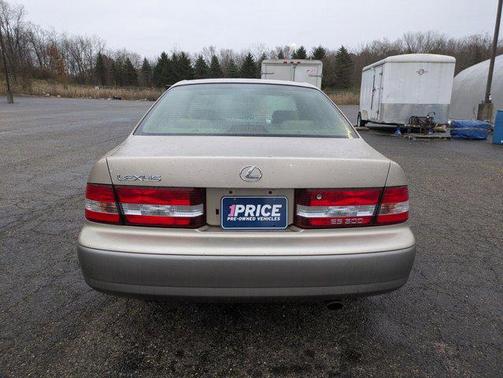 2001 Lexus ES 300 Base