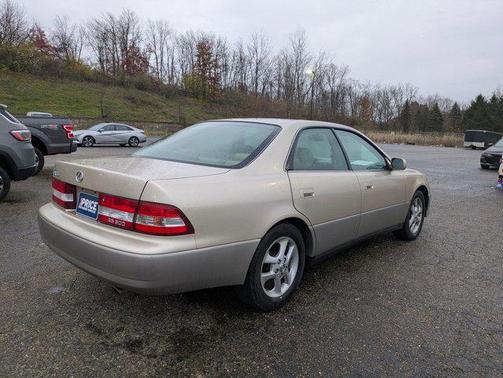 2001 Lexus ES 300 Base