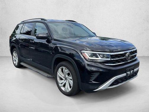 Platinum Gray Metallic 2022 Volkswagen Atlas 3.6L SE w/Technology