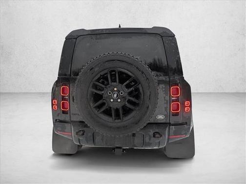 2022 Land Rover Defender 90 X-Dynamic S