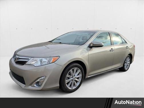 2014 Toyota Camry XLE