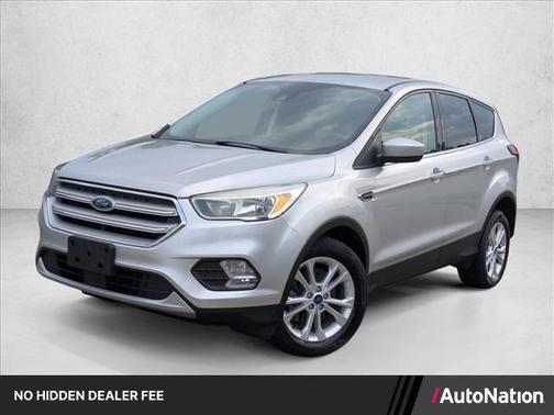 Ingot Silver Metallic 2019 Ford Escape SE