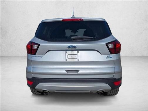 Ingot Silver Metallic 2019 Ford Escape SE