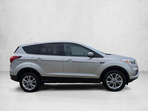 Ingot Silver Metallic 2019 Ford Escape SE