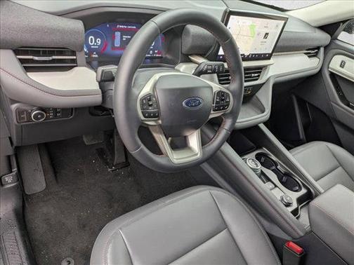 Star White Metallic Tri-Coat 2026 Ford Explorer Active