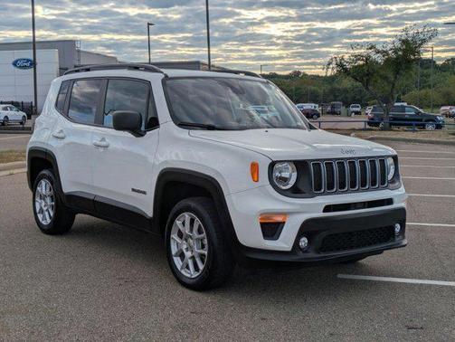 2022 Jeep Renegade Latitude