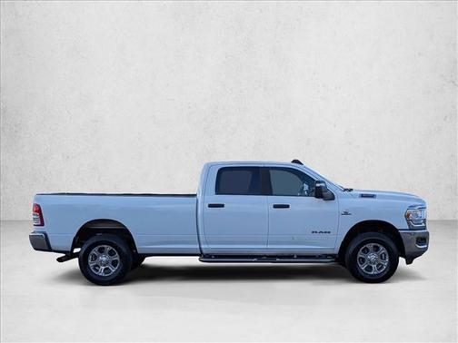 Bright White Clearcoat 2024 RAM 3500 Big Horn Crew Cab 4x4 8' Box