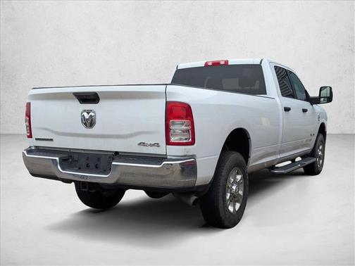 2024 RAM 3500 Big Horn Crew Cab 4x4 8' Box