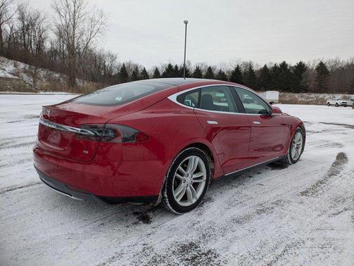 2015 Tesla Model S 70
