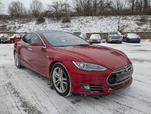 2015 Tesla Model S 70