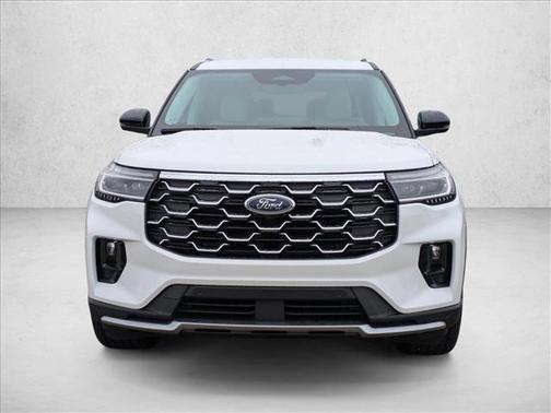 Star White Metallic Tri-Coat 2026 Ford Explorer Platinum