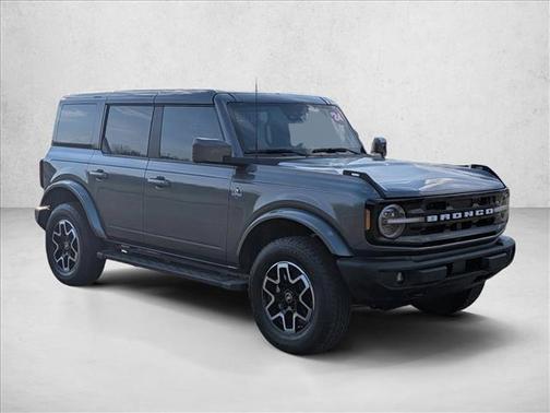 Carbonized Gray Metallic 2024 Ford Bronco Outer Banks