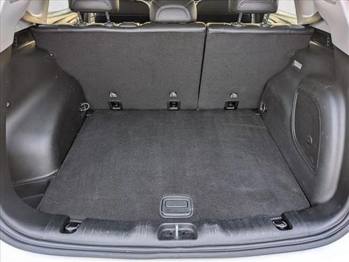 Bright White Clearcoat 2022 Jeep Compass Latitude