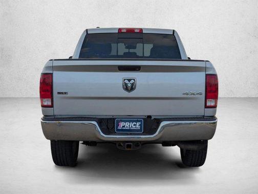 Bright Silver Metallic Clearcoat 2017 RAM 1500 SLT