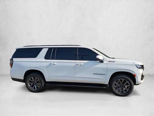 Summit White 2023 Chevrolet Suburban 4WD Z71