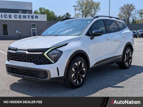 Glacial White Pearl 2023 Kia Sportage X-Line
