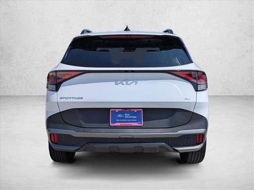 Glacial White Pearl 2023 Kia Sportage X-Line