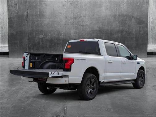 2025 Ford F-150 Lightning Flash