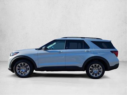 Space White Metallic 2026 Ford Explorer Active