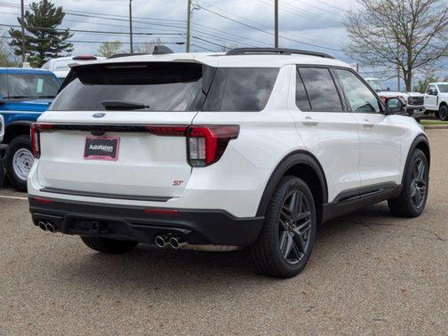 Star White Metallic Tri-Coat 2026 Ford Explorer ST