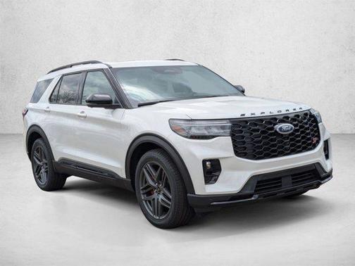 Star White Metallic Tri-Coat 2026 Ford Explorer ST