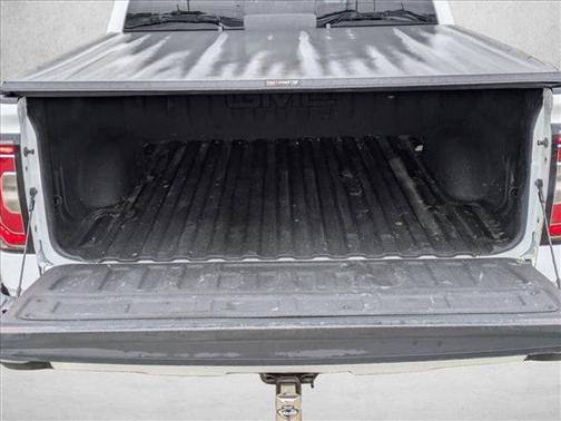 Summit White 2018 GMC Sierra 1500 SLT