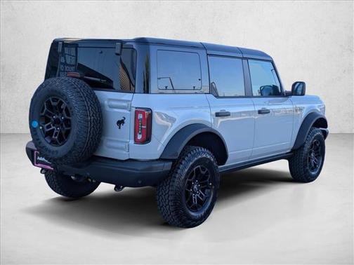 Avalanche Gray 2026 Ford Bronco Badlands