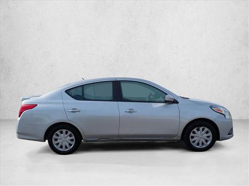 2017 Nissan Versa 1.6 SV