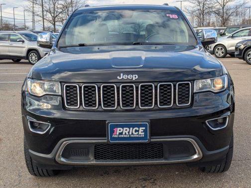 Diamond Black Crystal Pearlcoat 2018 Jeep Grand Cherokee Limited