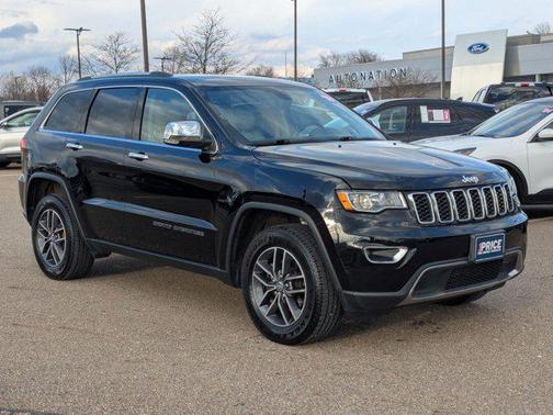 Diamond Black Crystal Pearlcoat 2018 Jeep Grand Cherokee Limited