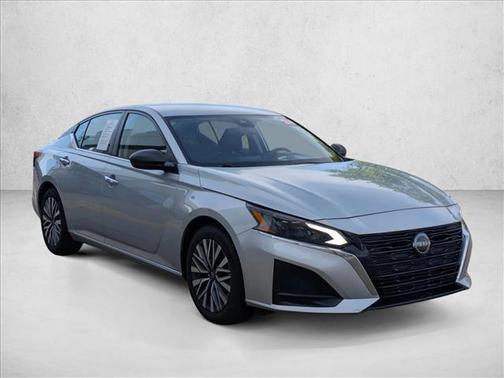 Brilliant Silver Metallic 2024 Nissan Altima 2.5 SV