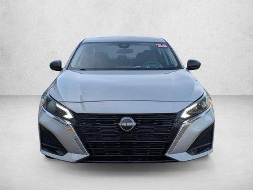 Brilliant Silver Metallic 2024 Nissan Altima 2.5 SV