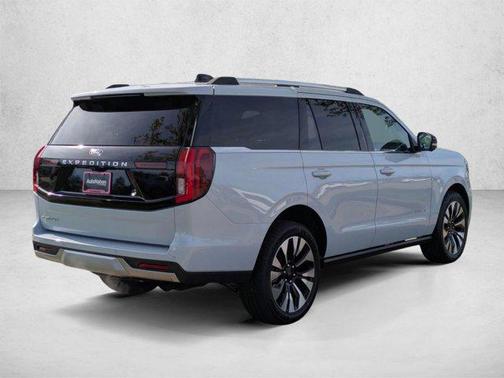 Space Silver Metallic 2026 Ford Expedition Platinum