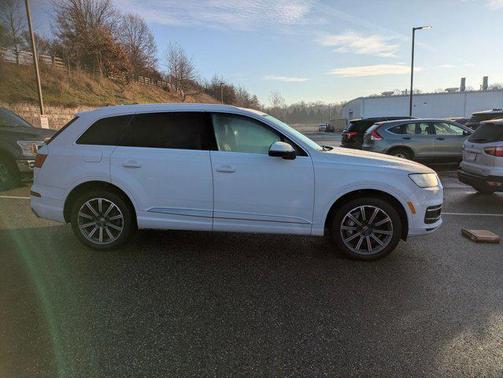 2017 Audi Q7 3.0T Premium