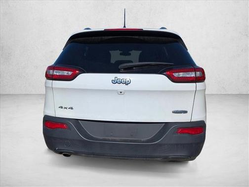 Bright White Clearcoat 2018 Jeep Cherokee Latitude