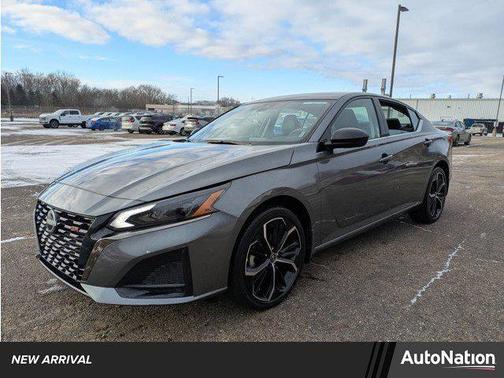 2025 Nissan Altima SR AWD