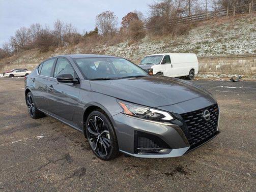 2025 Nissan Altima SR AWD