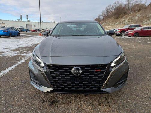 2025 Nissan Altima SR AWD