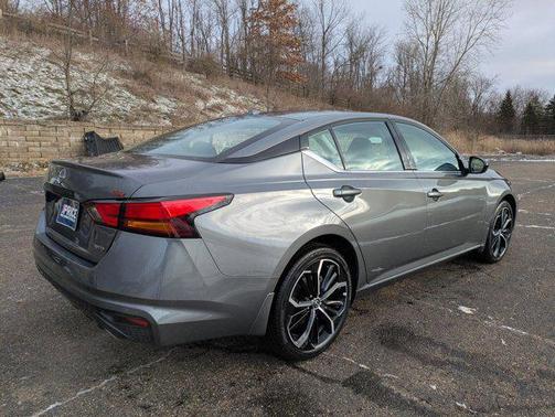 2025 Nissan Altima SR AWD