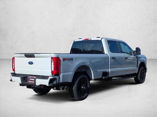 Avalanche 2026 Ford F-350 XL
