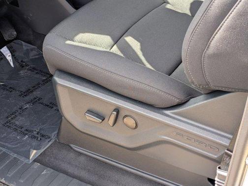 Avalanche 2026 Ford F-150 XLT