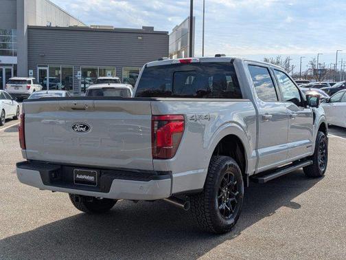 Avalanche 2026 Ford F-150 XLT